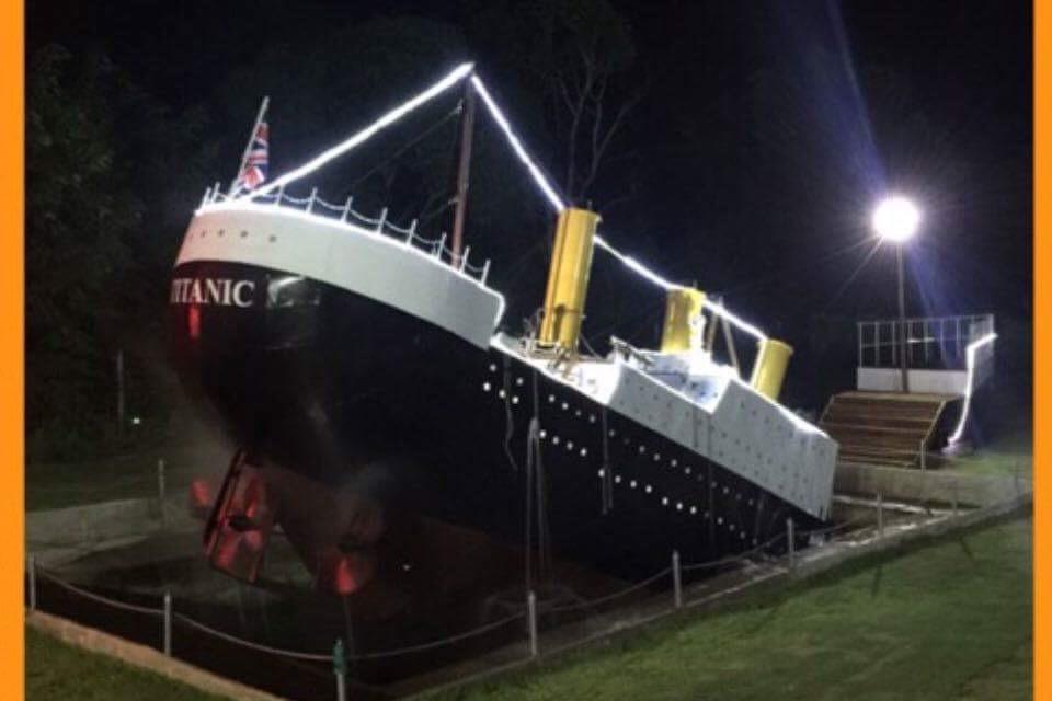 مبيت وإفطار Ban Bo  Titanic Park المظهر الخارجي الصورة